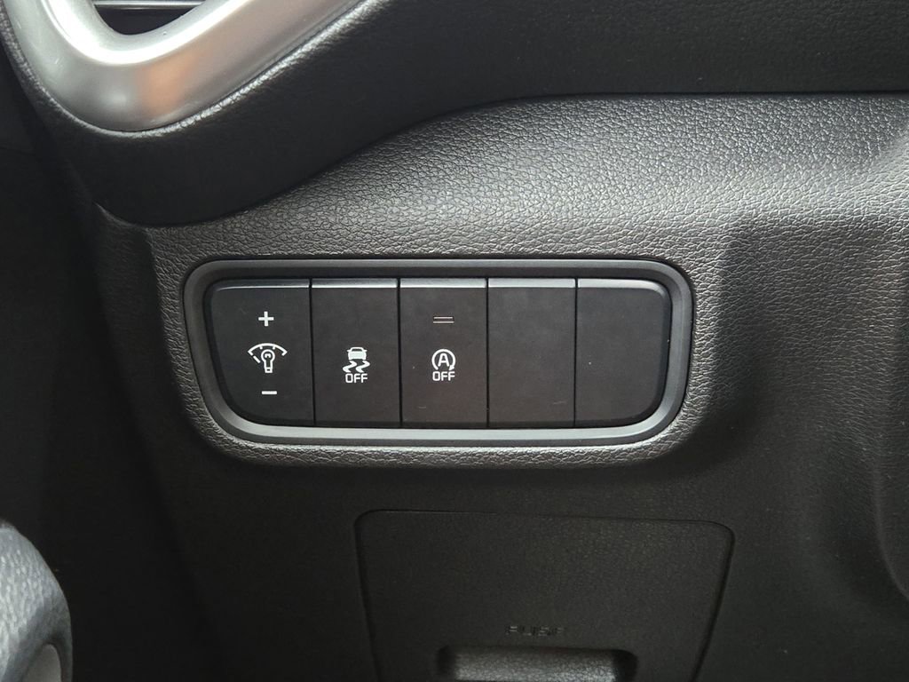 Certified 2023 Kia Soul LX w/ LX Technology Package FWD image 24