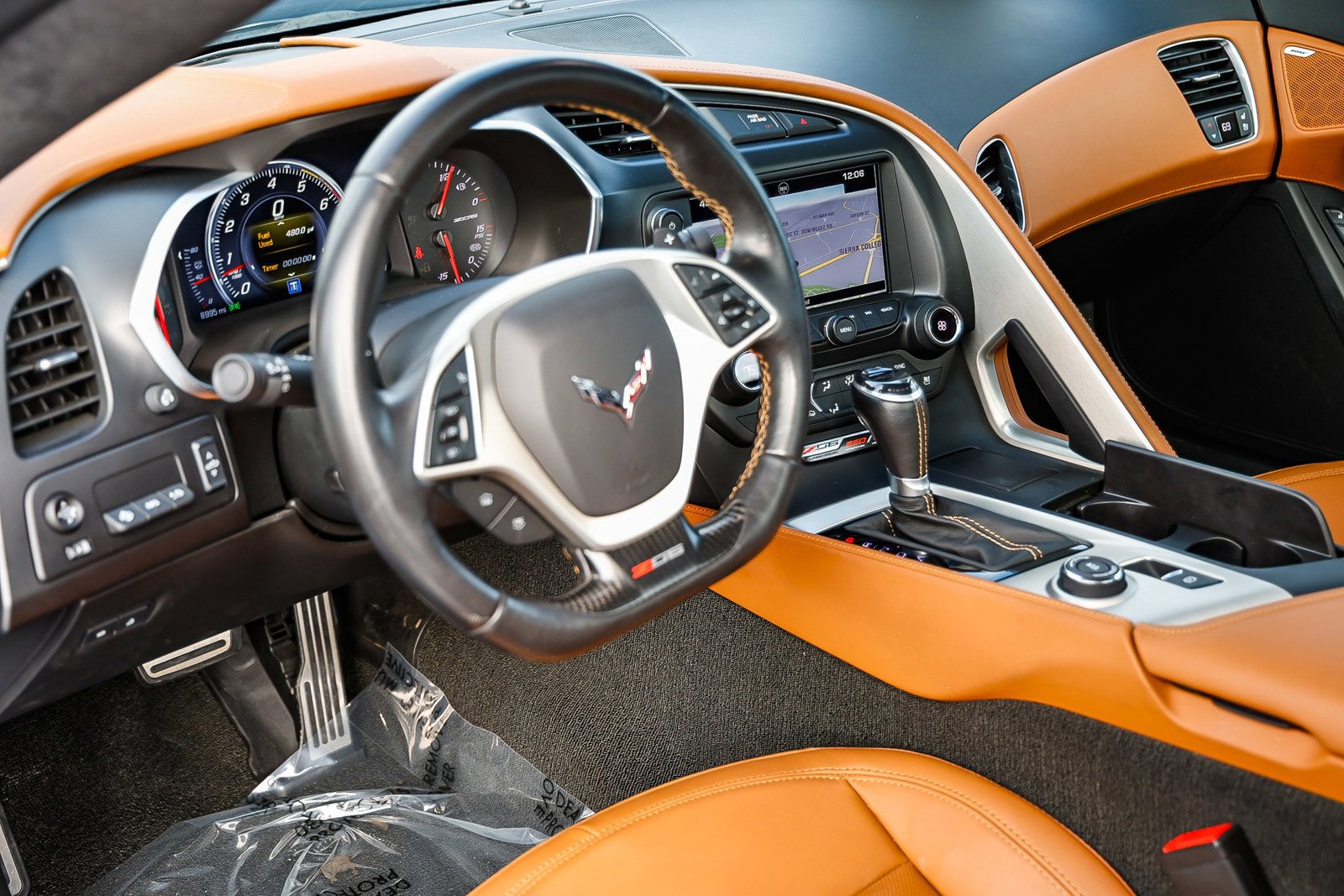 Used 2016 Chevrolet Corvette Z06 w/ 3LZ Preferred Equipment Group image 11