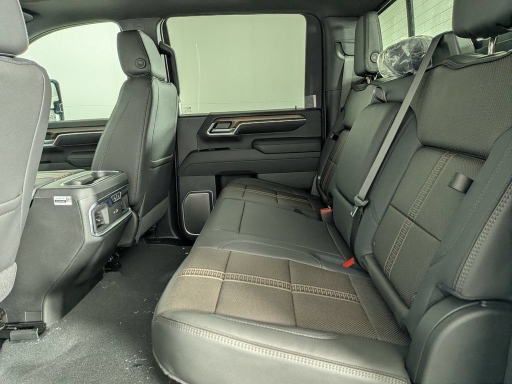 New 2026 Chevrolet Silverado 2500 High Country w/ High Country Premium Package AWD/4WD image 32
