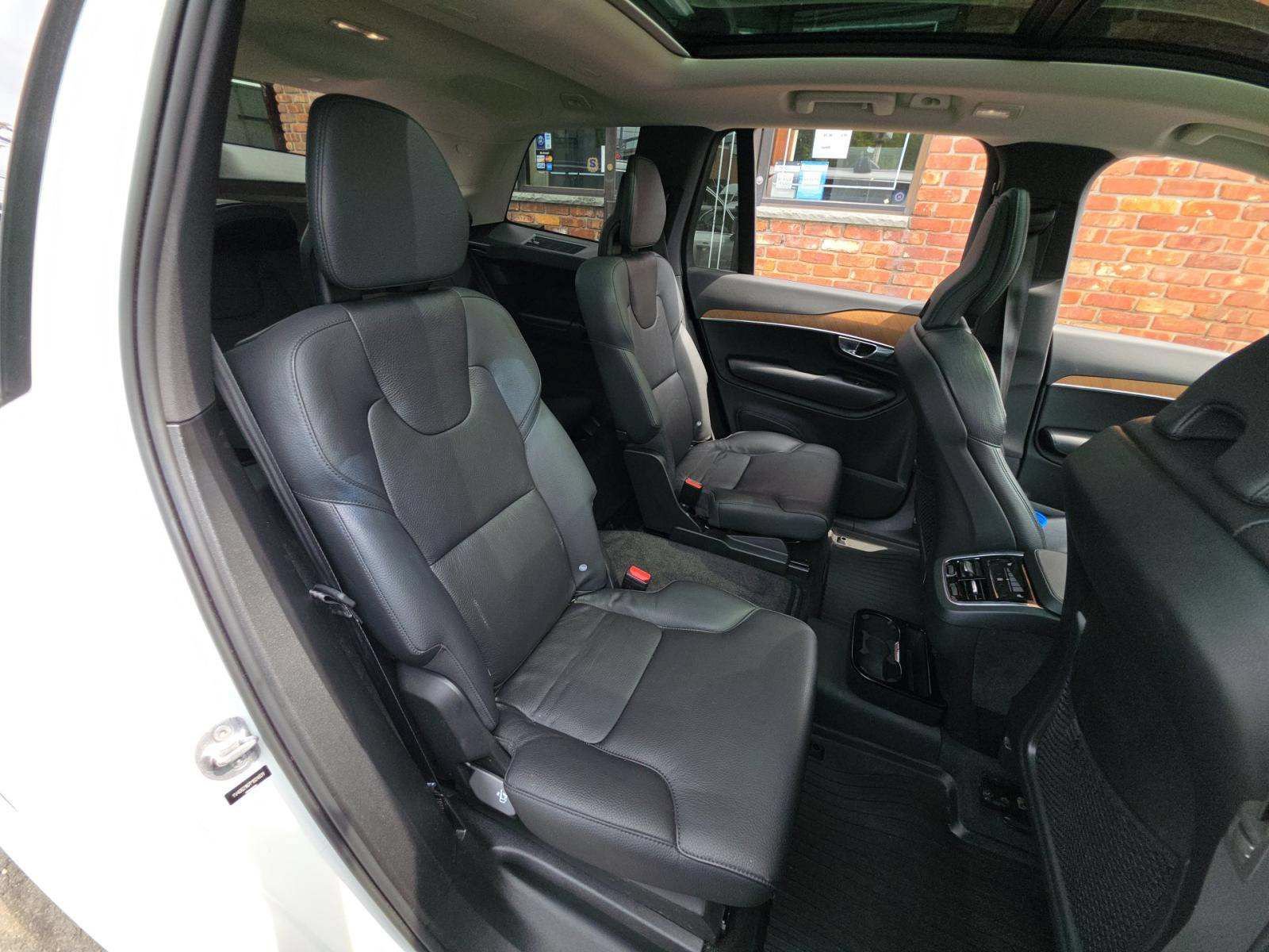 Used 2023 Volvo XC90 B6 Plus w/ Protection Package Premier AWD/4WD image 9