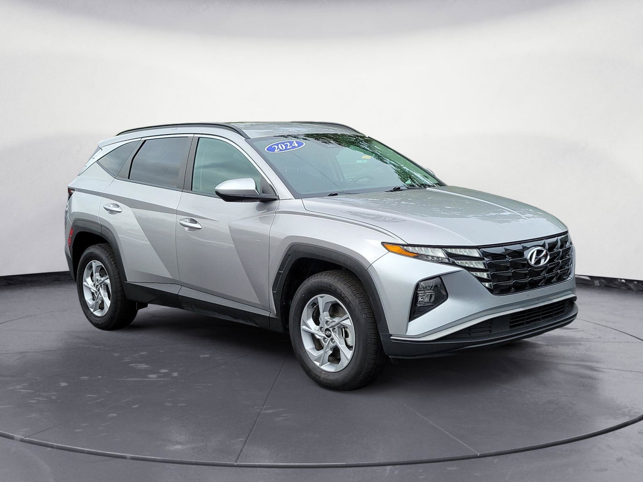 Used 2024 Hyundai Tucson SEL AWD/4WD image 2