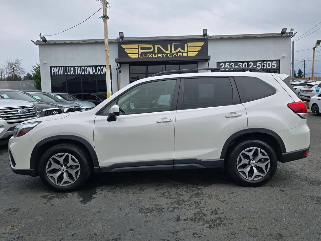 Used 2021 Subaru Forester Premium AWD/4WD image 11