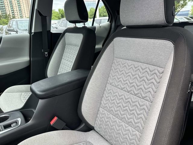 Used 2024 Chevrolet Equinox LS w/ Driver Confidence II Package AWD/4WD image 18