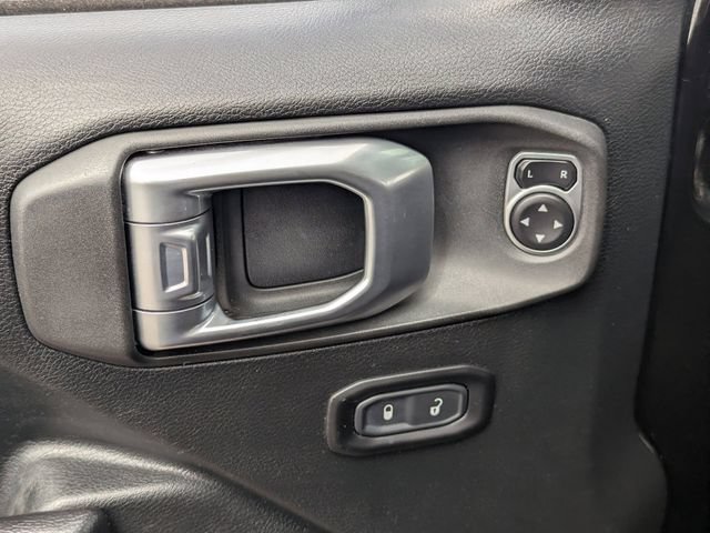Used 2020 Jeep Wrangler Rubicon w/ LED Lighting Group AWD/4WD image 23