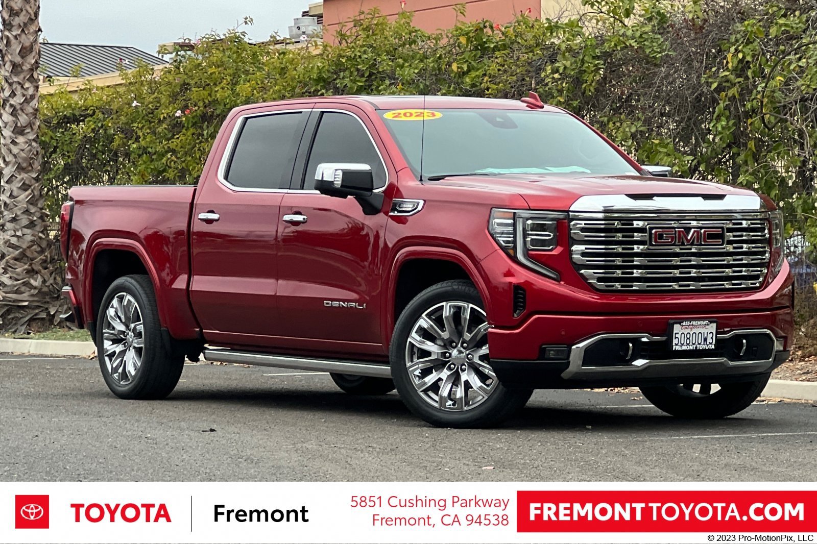 Used 2023 GMC Sierra 1500 Denali w/ Denali Reserve Package AWD/4WD image 1