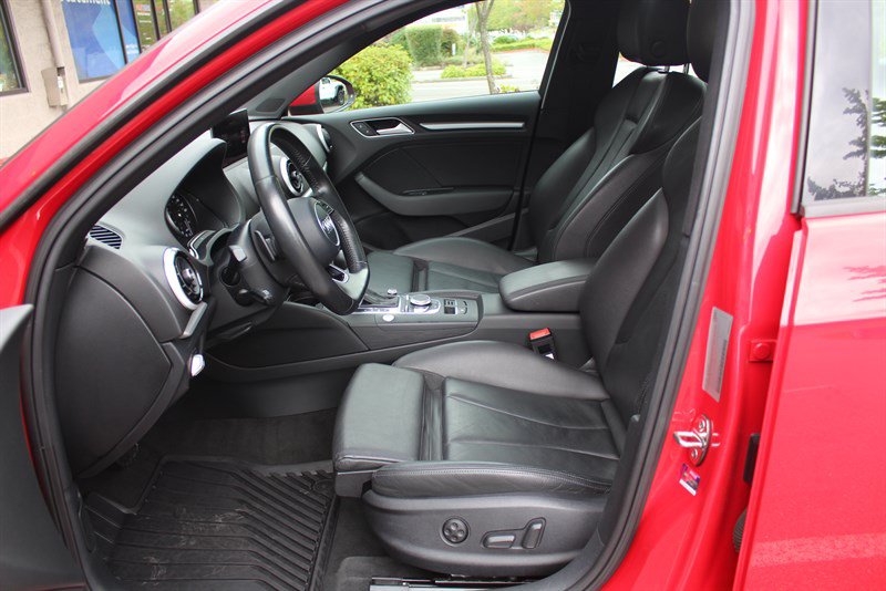 Used 2017 Audi A3 e-tron Premium w/ Sport Package FWD image 19