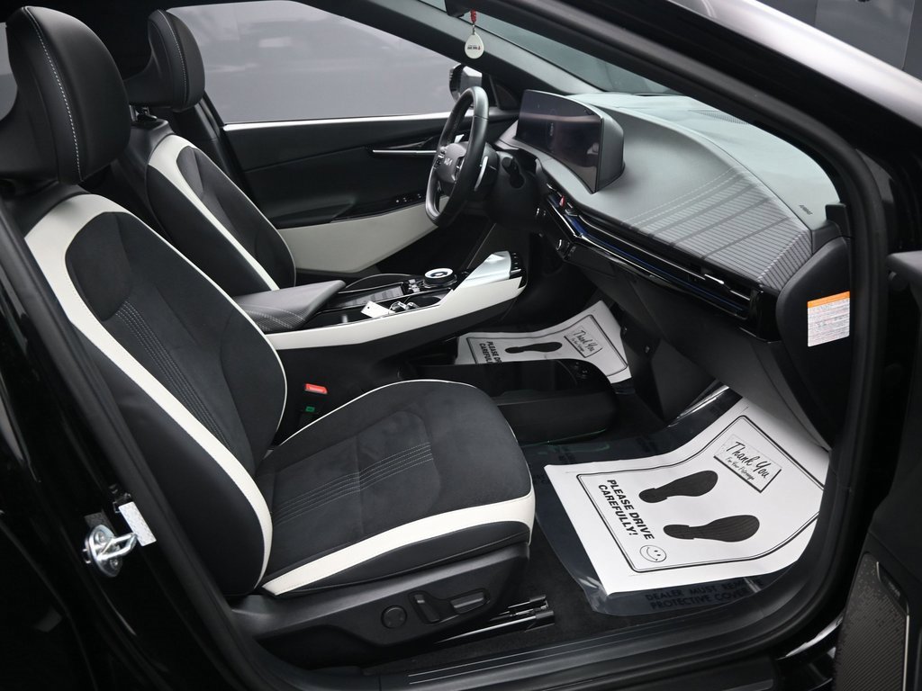 Used 2024 Kia EV6 GT-Line image 39