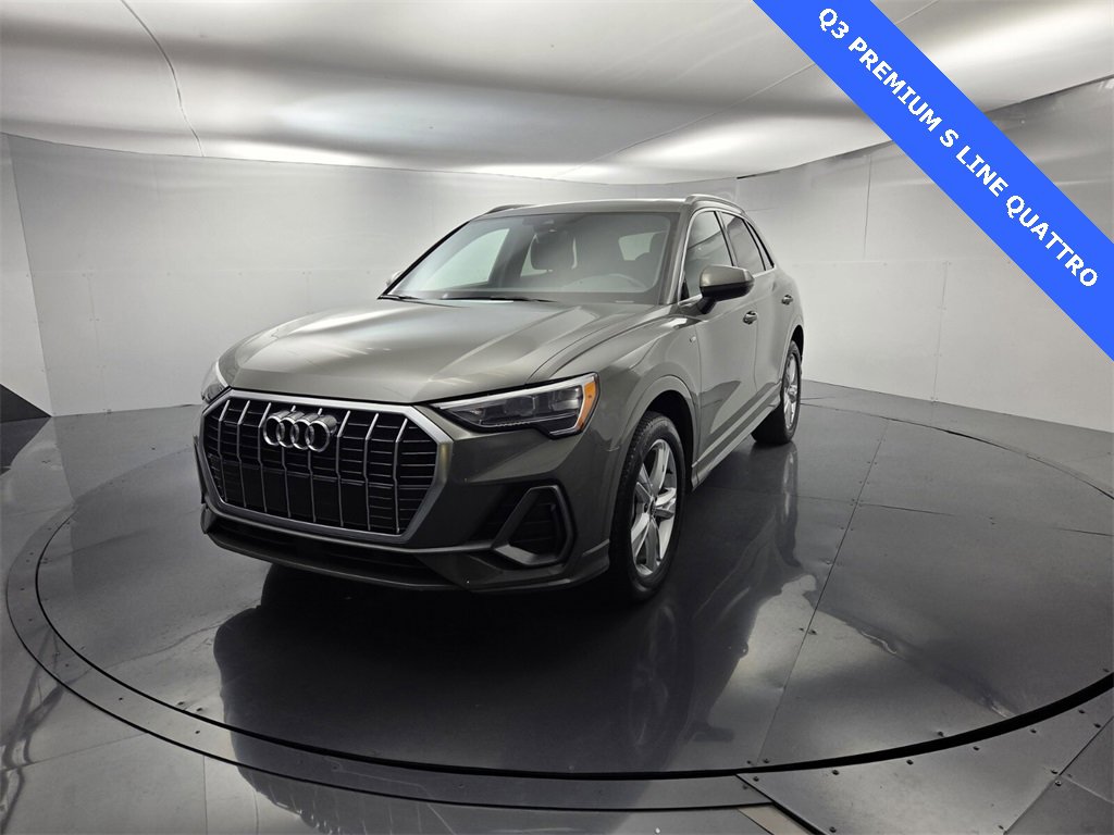 Used 2022 Audi Q3 2.0T Premium w/ Convenience Package image 5