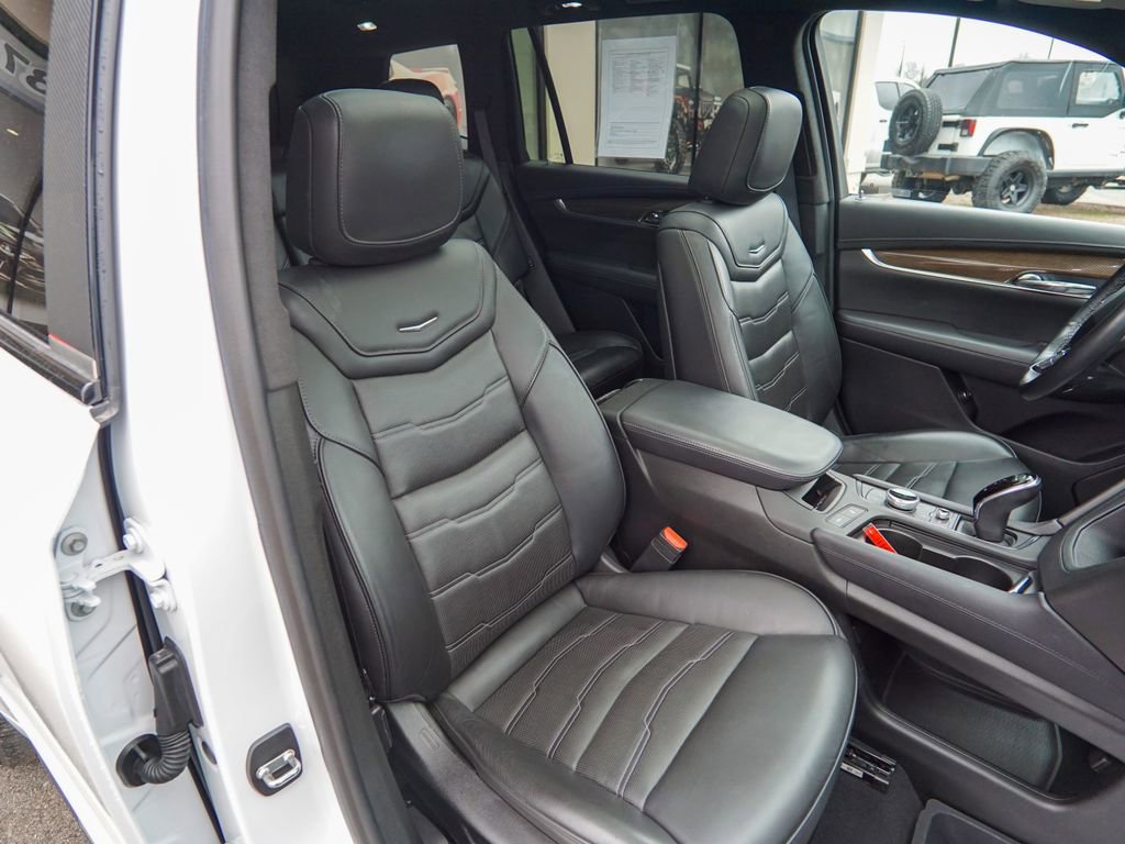 Used 2020 Cadillac XT6 Sport w/ Platinum Package AWD/4WD image 35