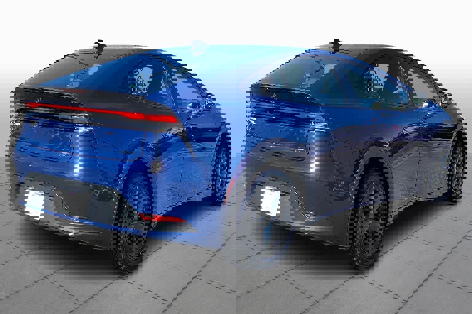 Used 2023 Toyota Prius LE image 12