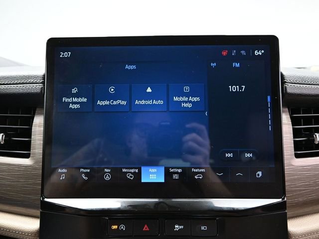 Used 2024 Ford Expedition Limited image 39