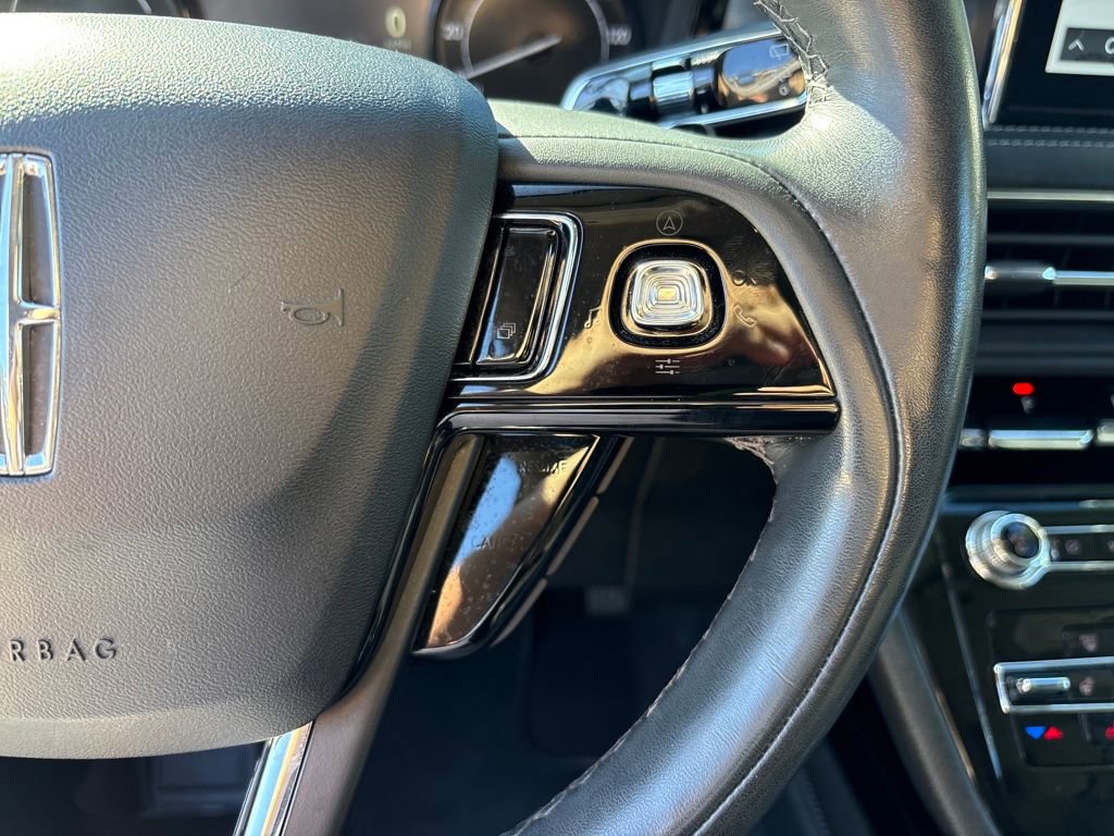Used 2021 Lincoln Corsair AWD w/ Premium Package image 23