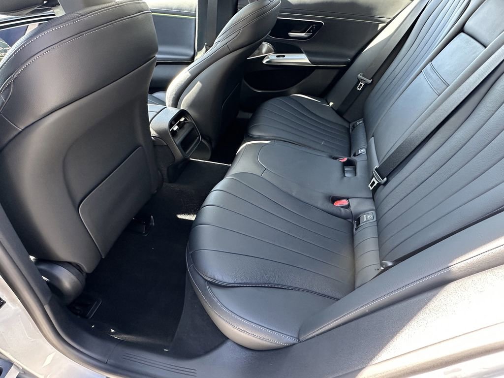 Certified 2024 Mercedes-Benz E 350 4MATIC Sedan w/ Airmatic Package image 24