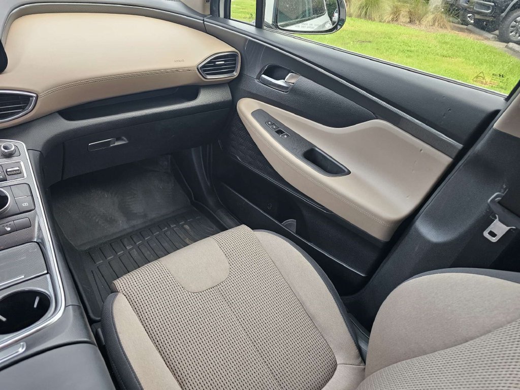 Used 2023 Hyundai Santa Fe SEL w/ Cargo Package FWD image 18