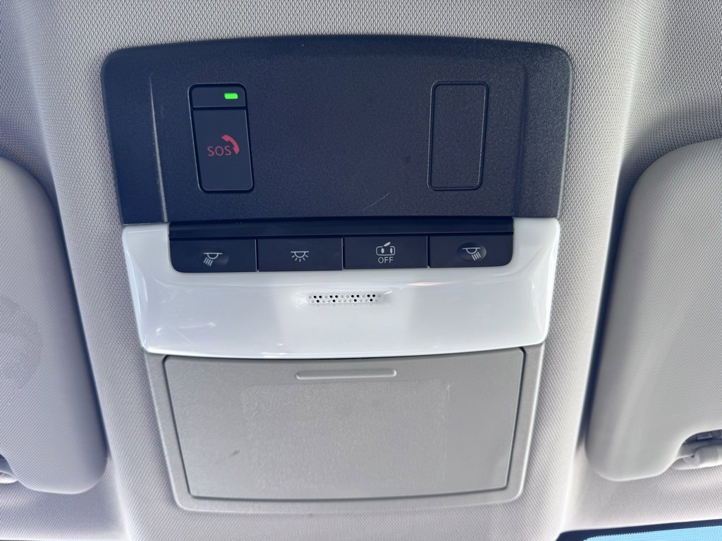 Used 2022 Nissan Rogue SV image 32