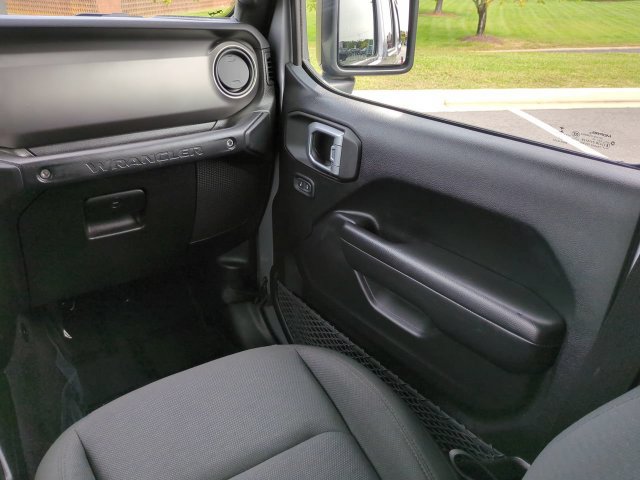 Used 2019 Jeep Wrangler Unlimited Sport S AWD/4WD image 17