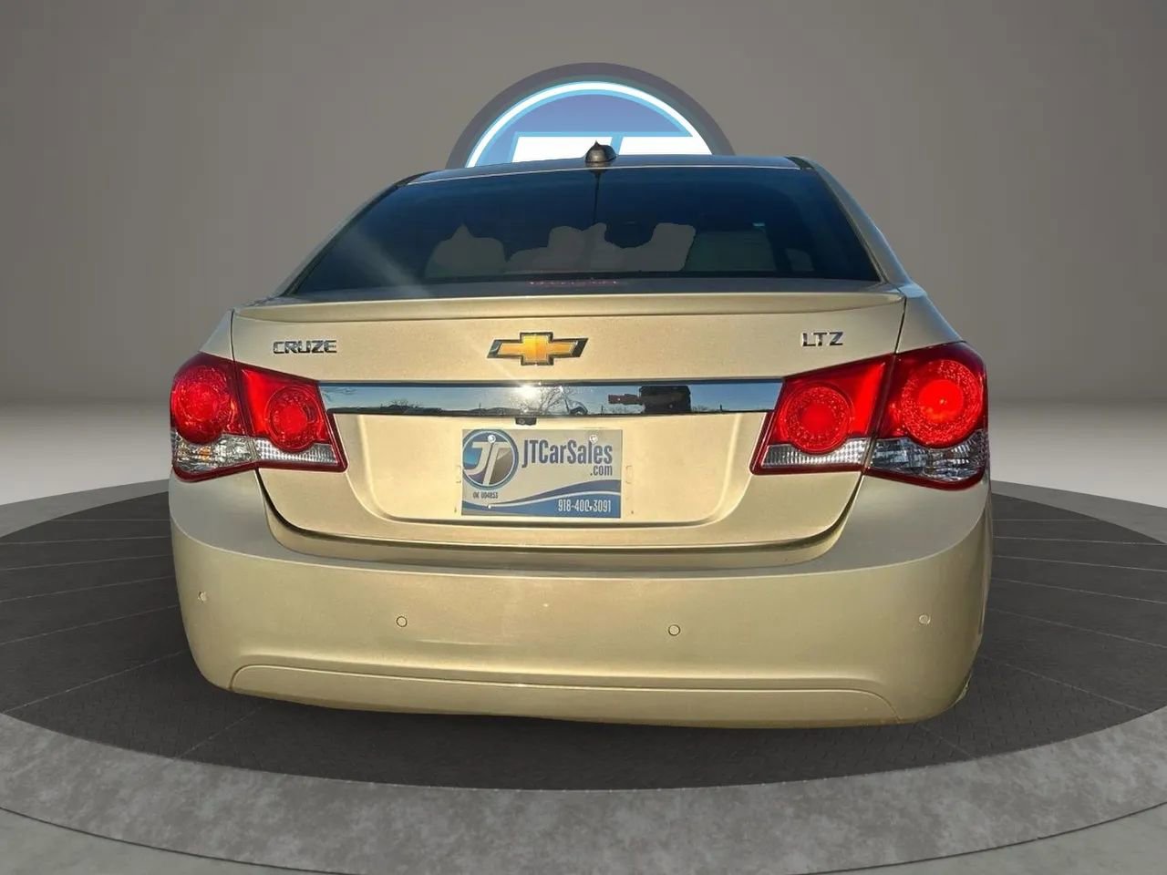 Used 2016 Chevrolet Cruze LTZ w/ Enhanced Safety Package image 10