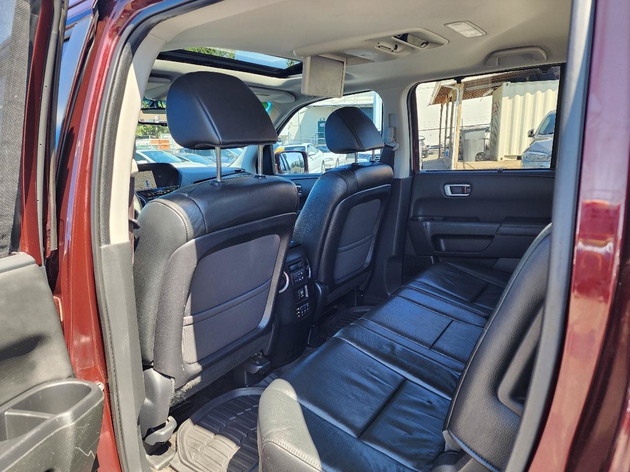 Used 2012 Honda Pilot Touring image 23