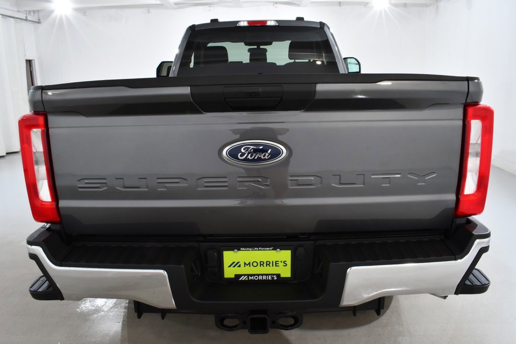 New 2026 Ford F350 XLT w/ FX4 Off-Road Package image 13