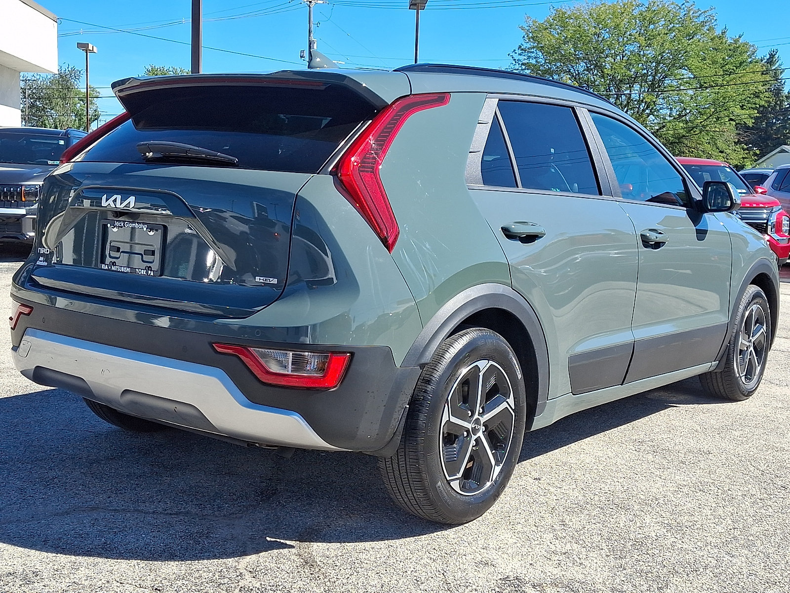 Certified 2023 Kia Niro EX FWD image 6