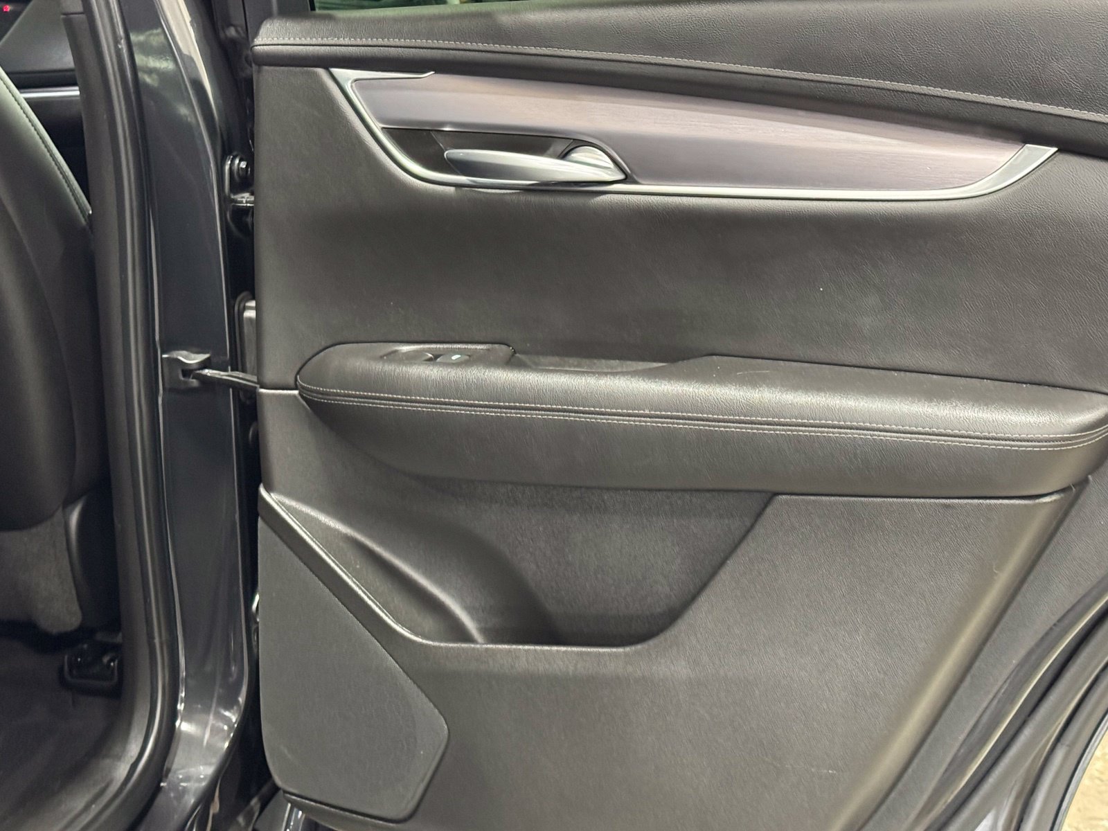 Used 2020 Cadillac XT5 Luxury AWD/4WD image 47