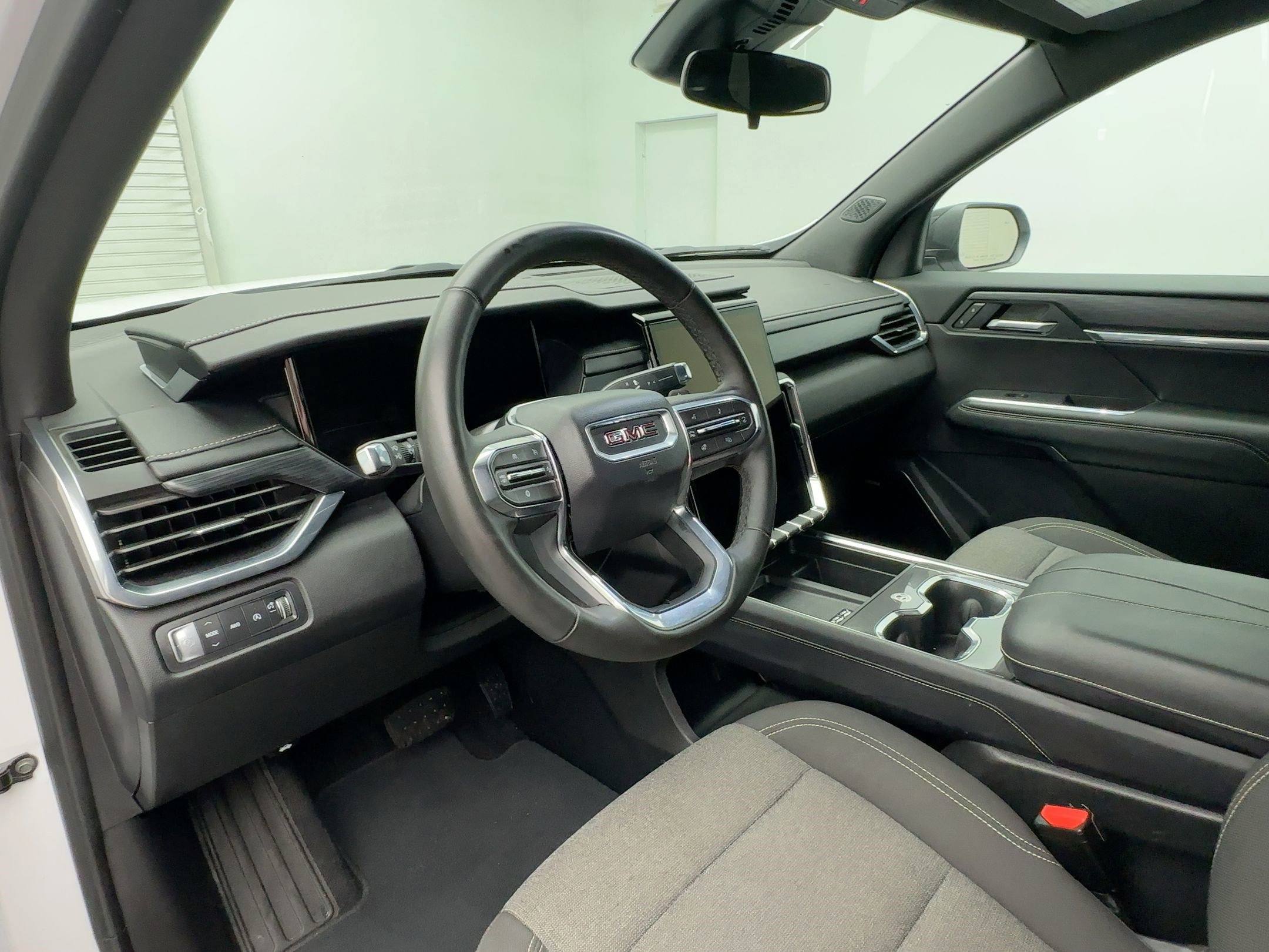 Certified 2025 GMC Acadia Elevation image 4