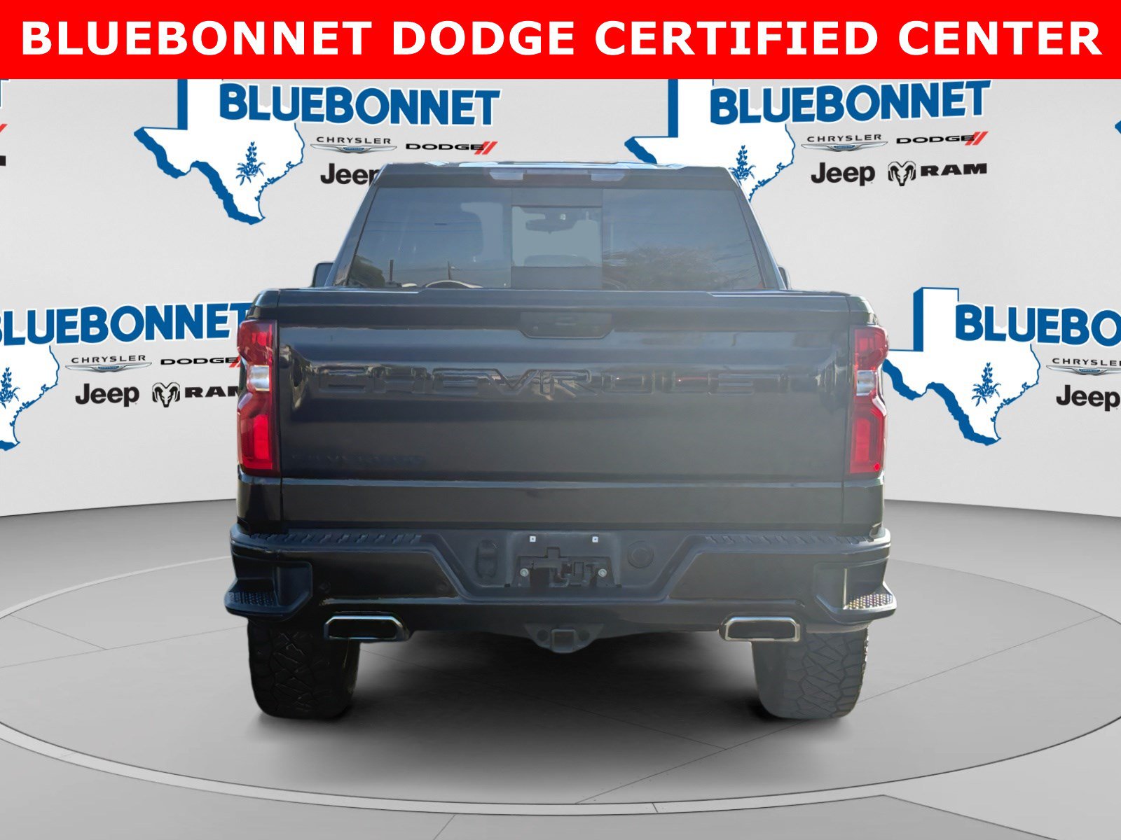 Used 2022 Chevrolet Silverado 1500 LT Trail Boss w/ LT Trail Boss Premium Package AWD/4WD image 6