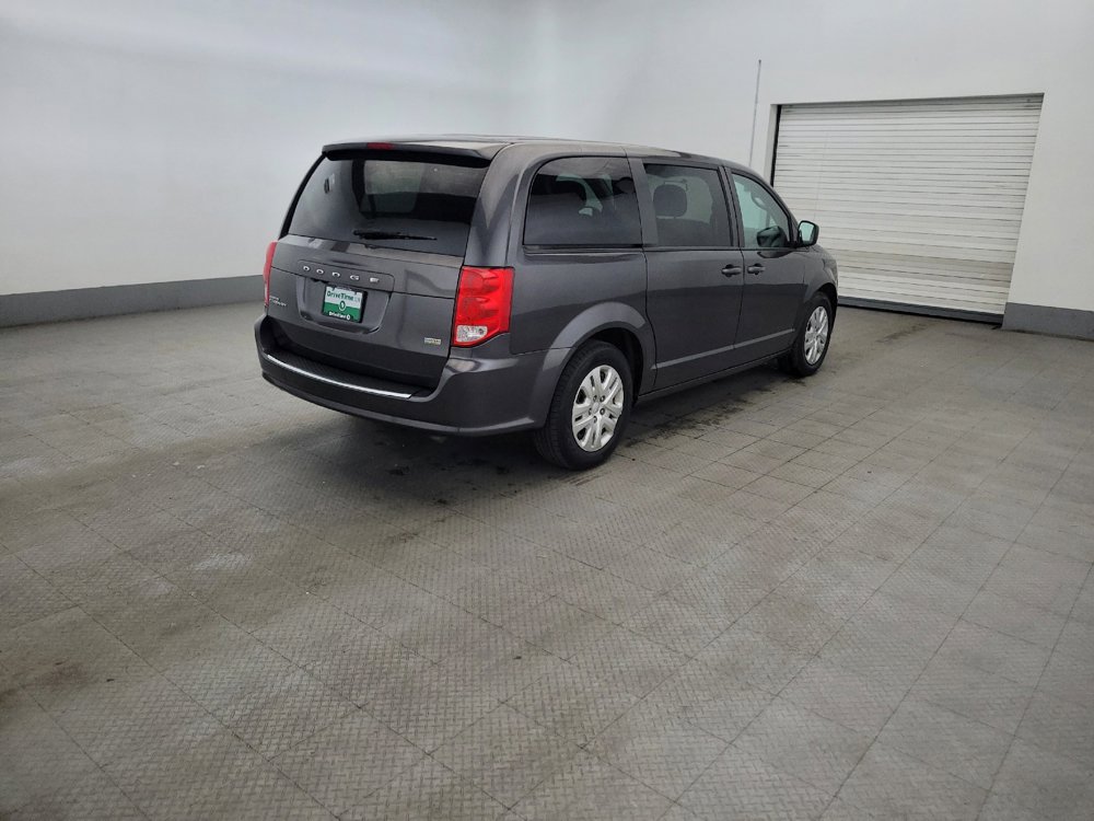 Used 2018 Dodge Grand Caravan SE FWD image 9