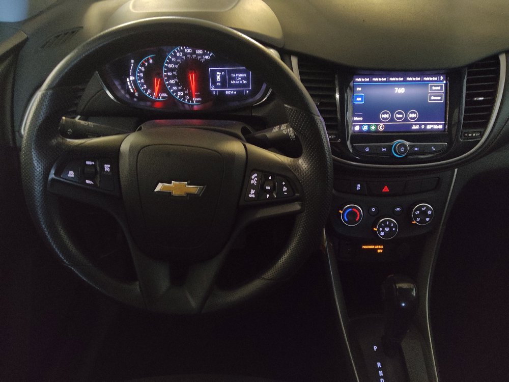 Used 2020 Chevrolet Trax LS w/ Tint and Cruise Package FWD image 22