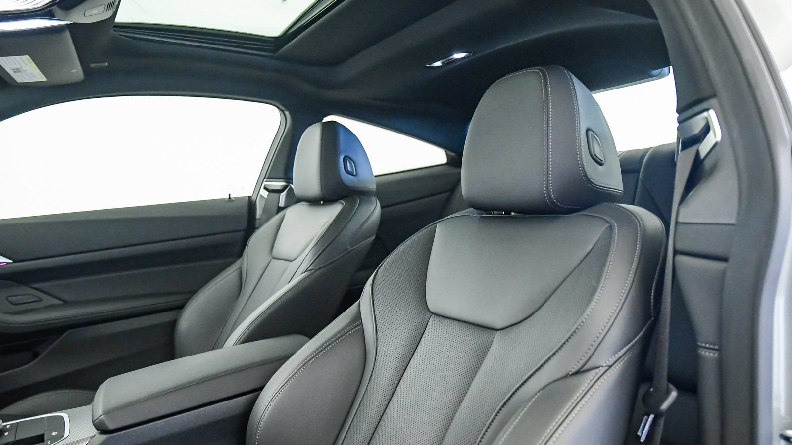 Used 2026 BMW 430i Coupe w/ M Sport Package RWD image 20