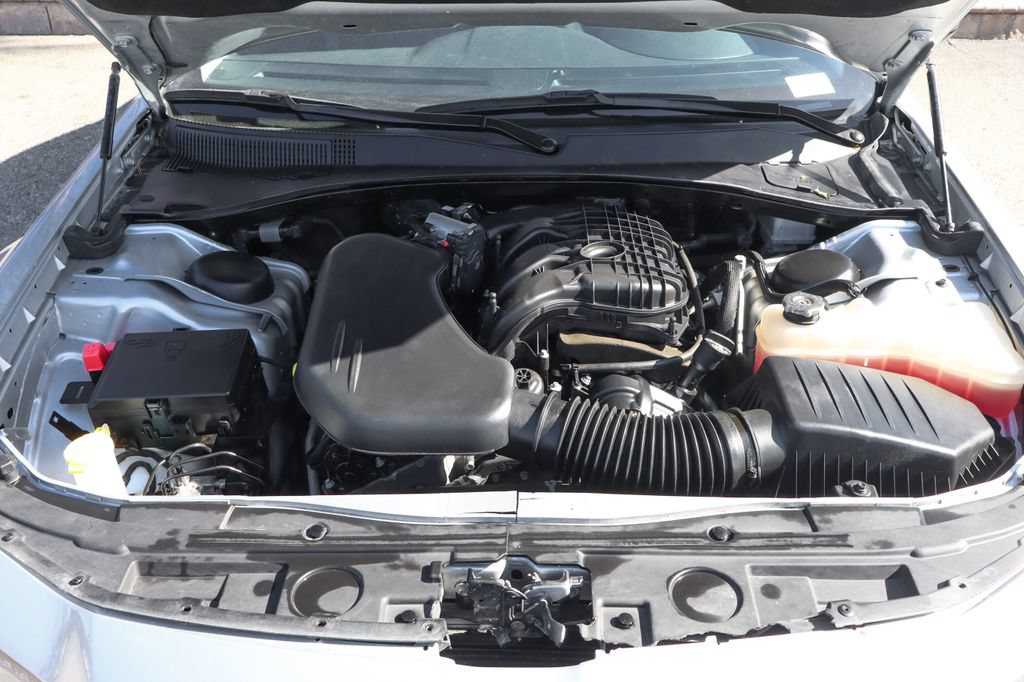 Used 2023 Chrysler 300 Touring w/ Sport Appearance Package RWD image 11