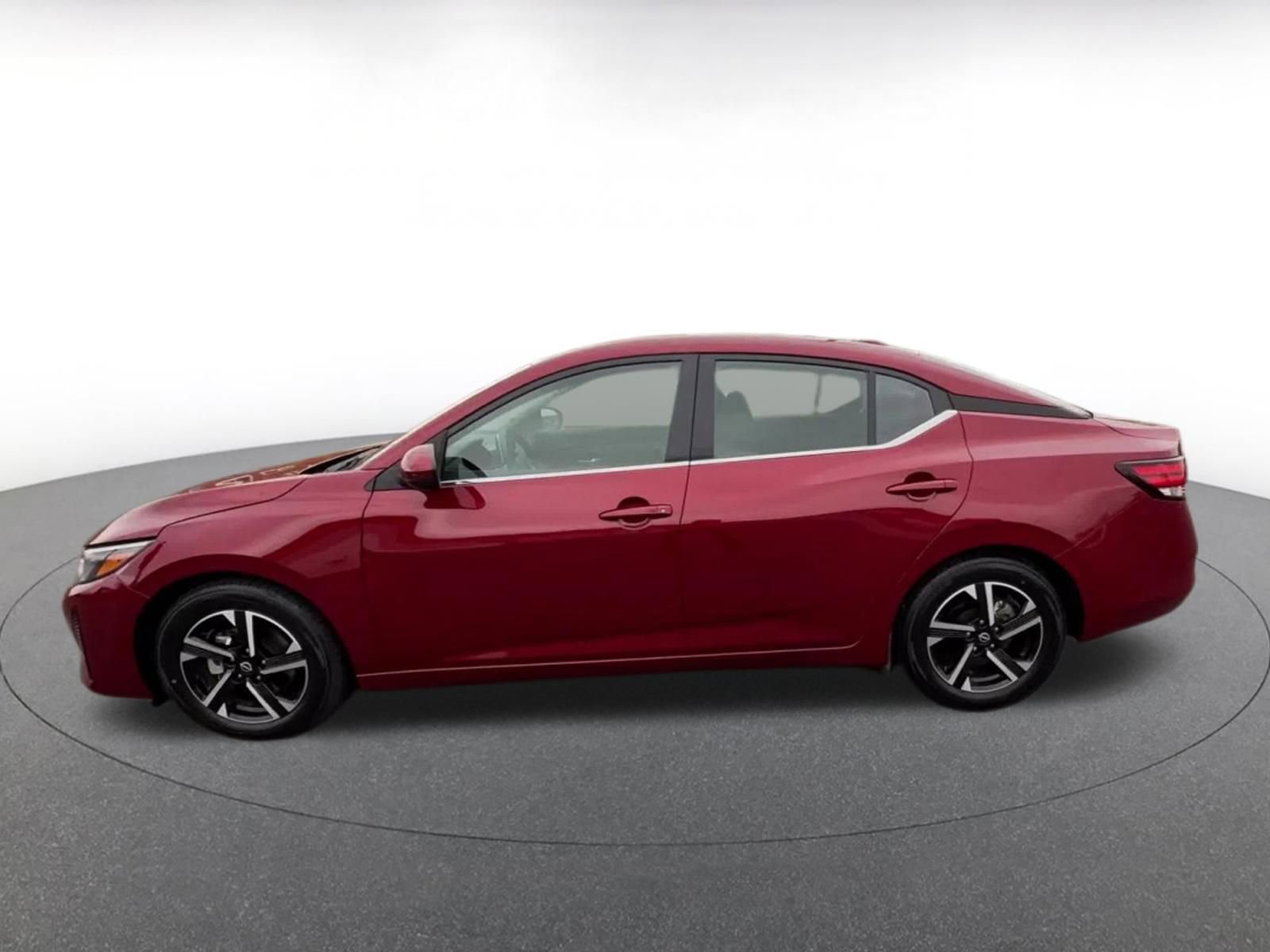 Used 2024 Nissan Sentra SV image 8