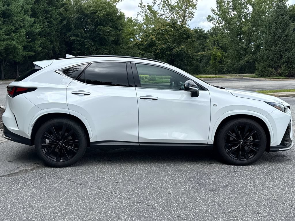 Used 2022 Lexus NX 350 F Sport w/ Towing Package (2000 Lbs) AWD/4WD image 4