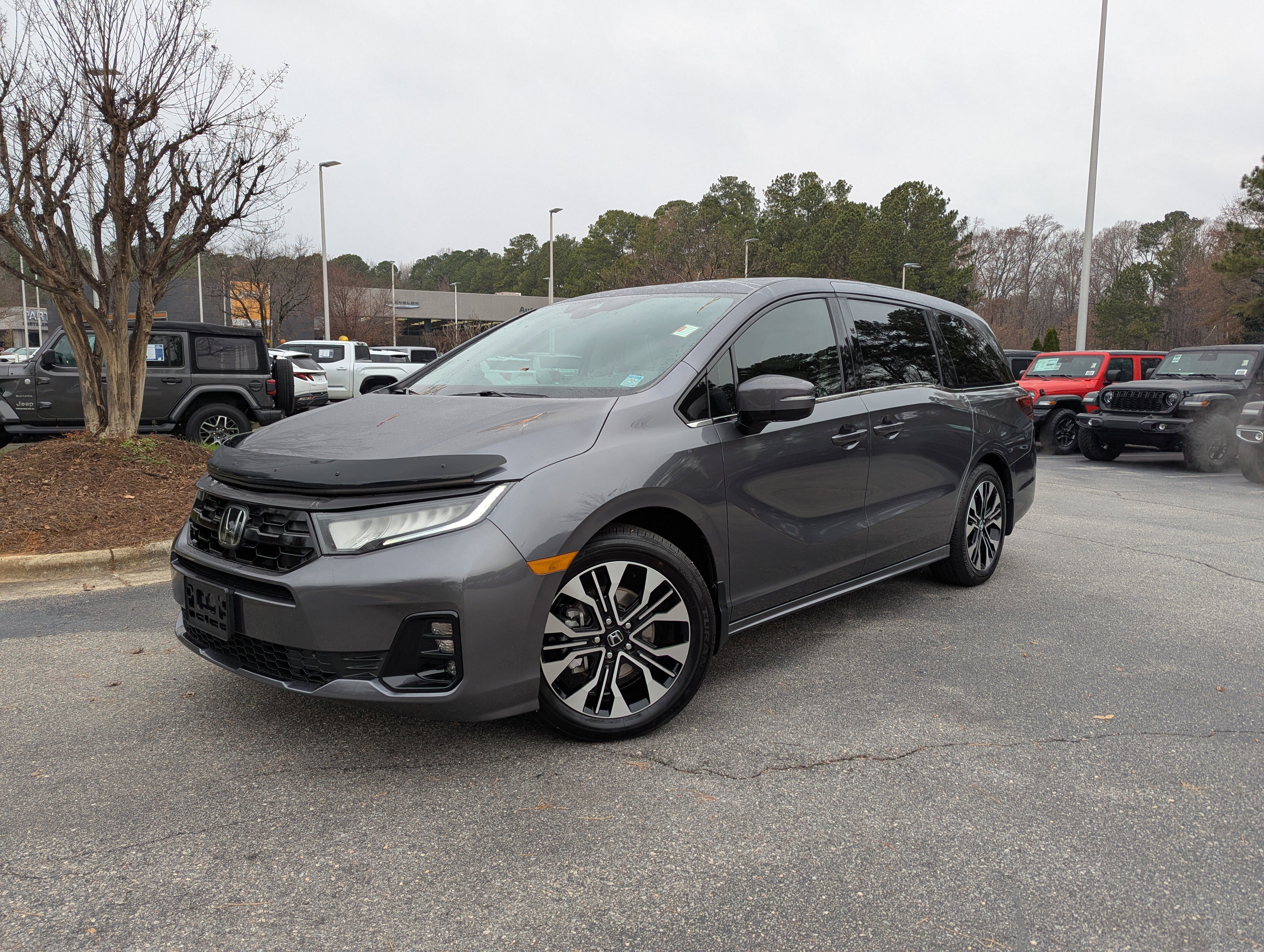 Used 2025 Honda Odyssey Elite
