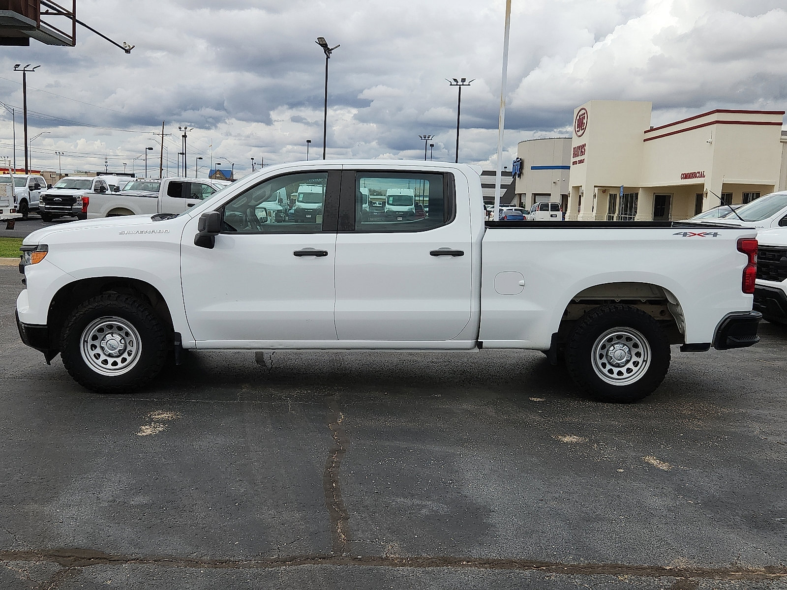 Used 2023 Chevrolet Silverado 1500 W/T w/ Trailering Package image 2