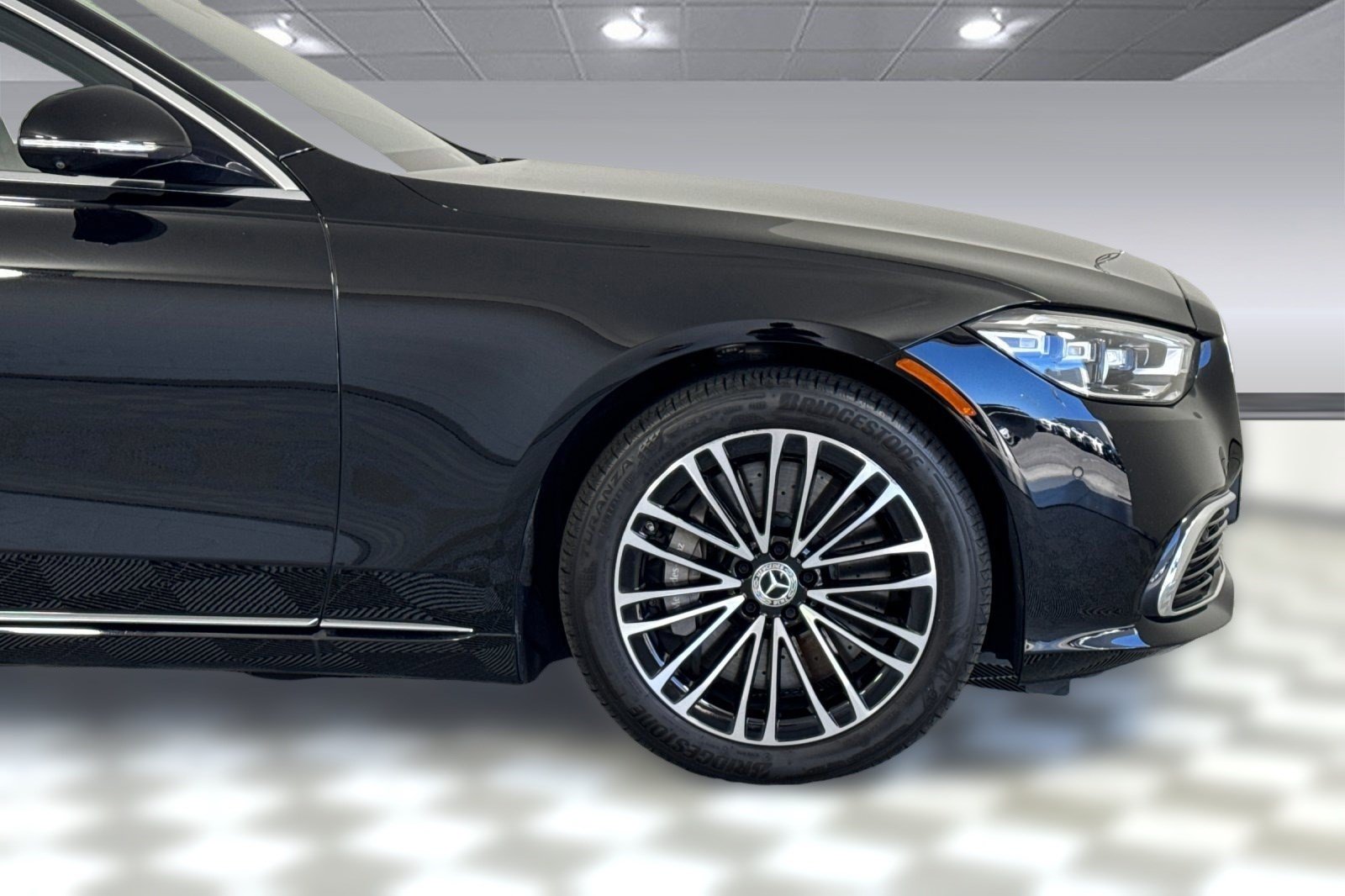 Used 2024 Mercedes-Benz S 580 4MATIC Sedan image 35