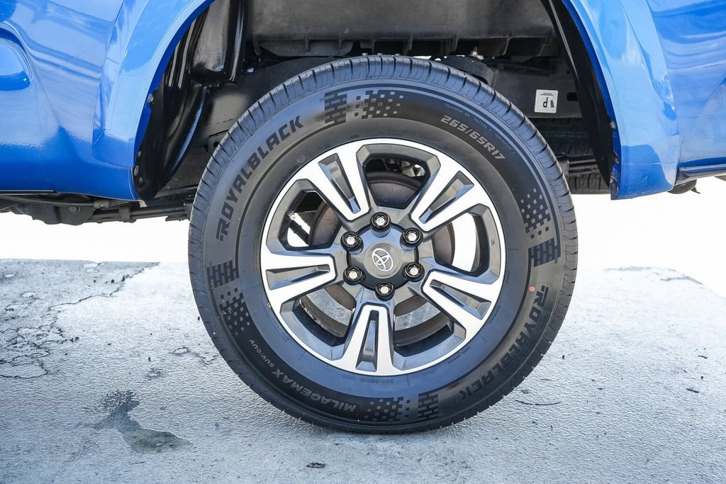 Used 2018 Toyota Tacoma TRD Sport RWD image 12