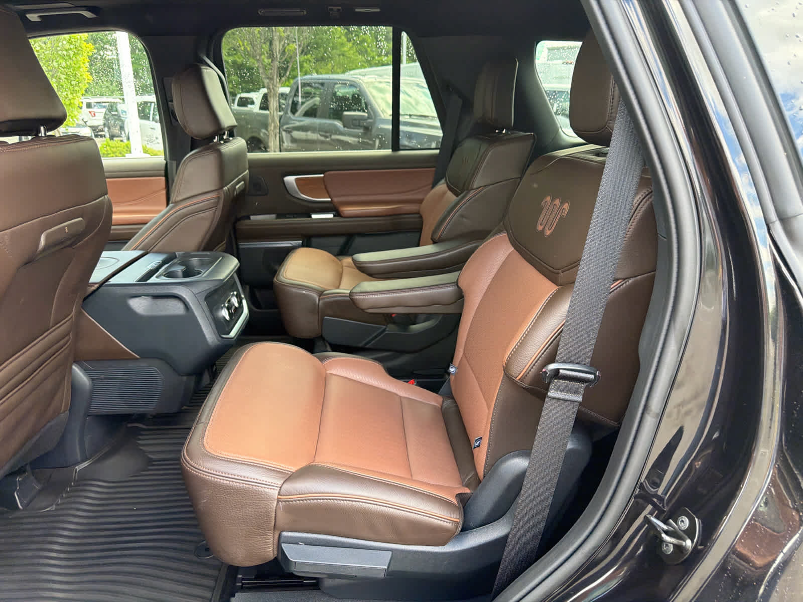 Used 2025 Ford Expedition King Ranch AWD/4WD image 13
