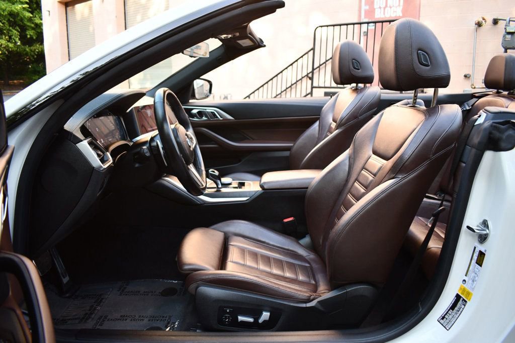 Used 2022 BMW M440i Convertible image 23