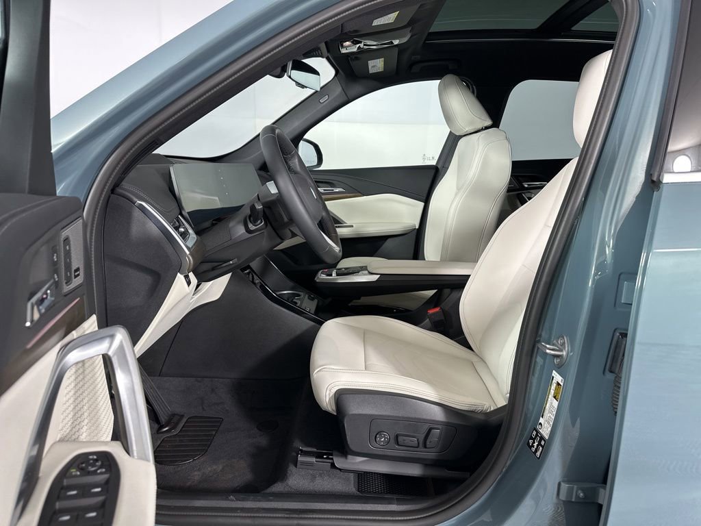 New 2026 BMW X1 xDrive28i w/ Technology Package image 7