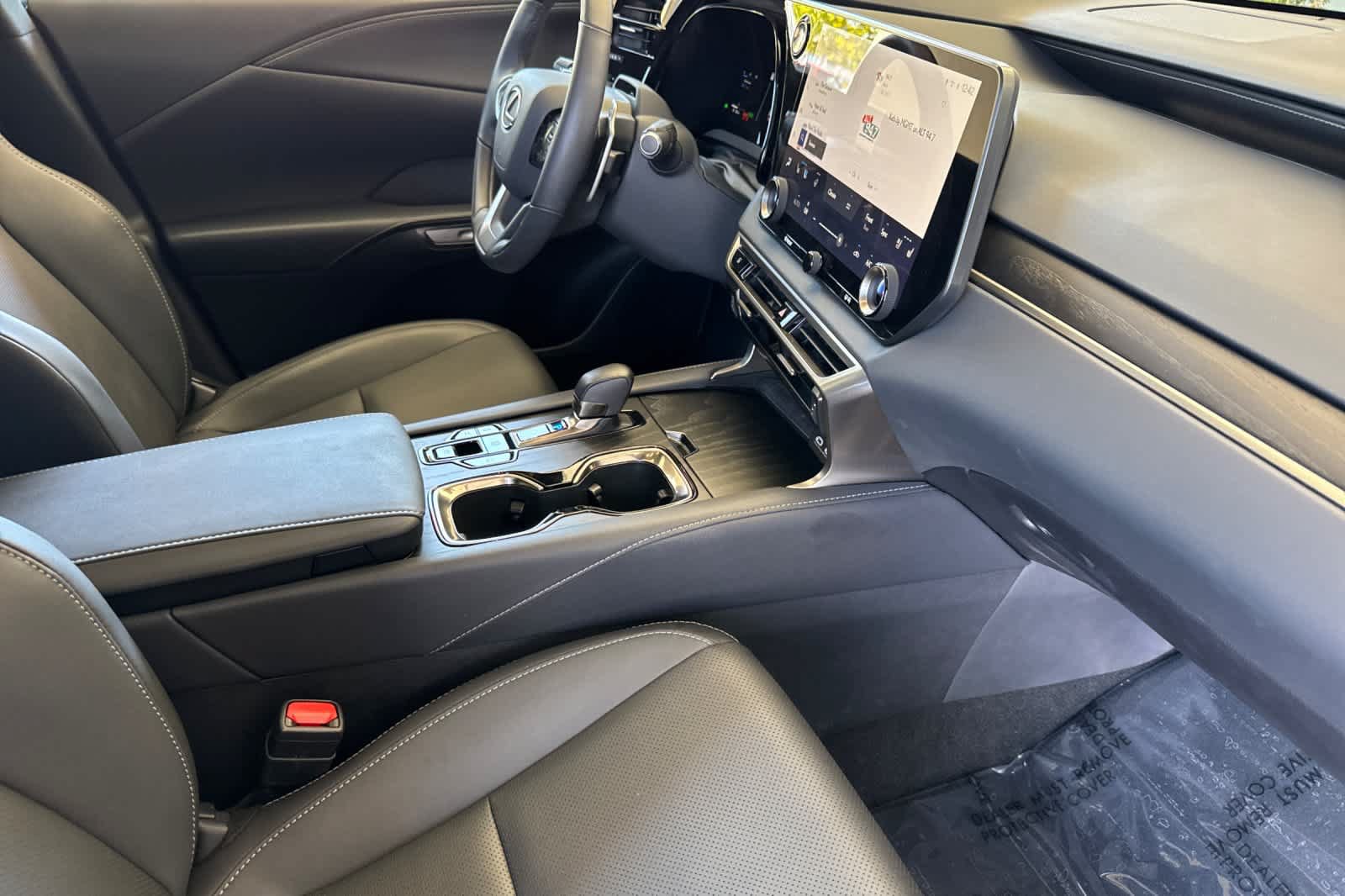 Used 2026 Lexus RX 350h w/ Convenience Package AWD/4WD image 17
