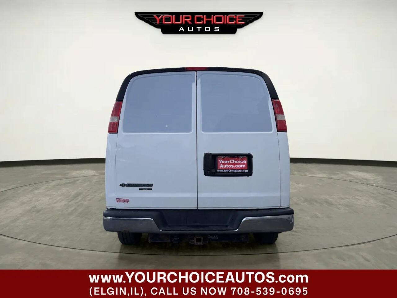 Used 2016 Chevrolet Express 3500 Extended RWD image 4