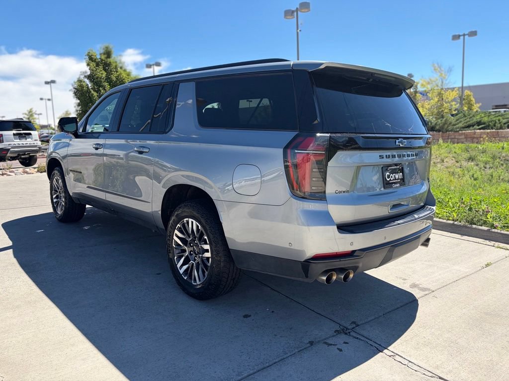 Used 2025 Chevrolet Suburban Z71 AWD/4WD image 8