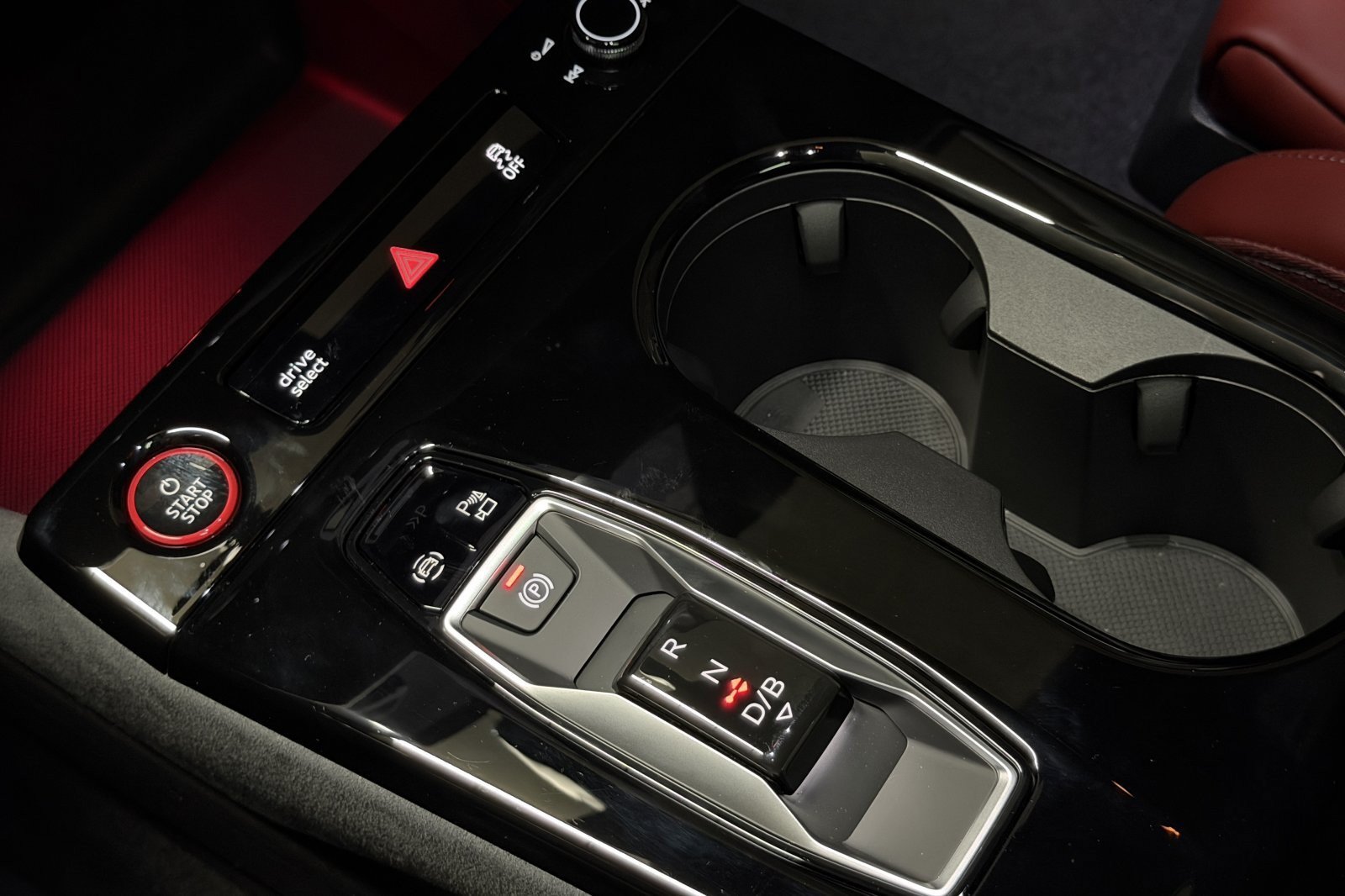 New 2027 Audi SQ6 e-tron Prestige AWD/4WD image 21
