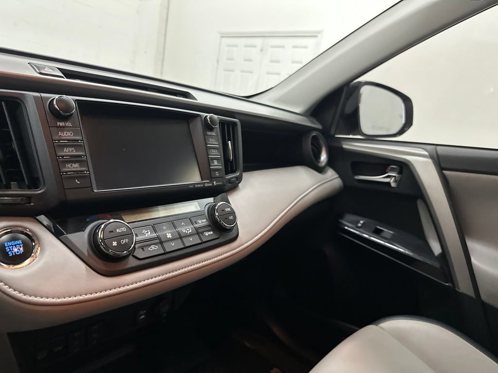 Used 2016 Toyota RAV4 Limited FWD image 33