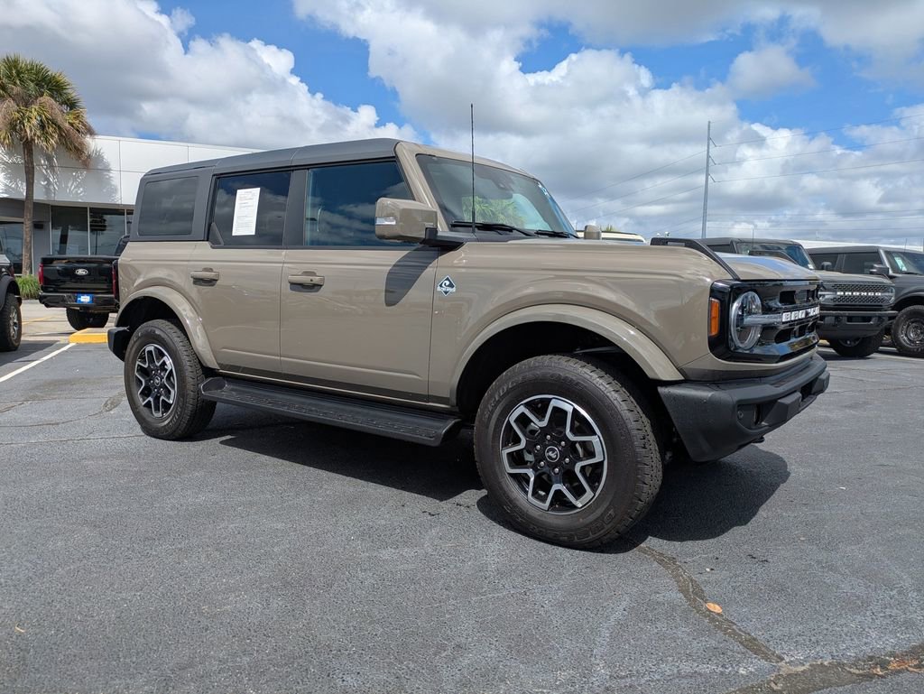 New 2025 Ford Bronco Outer Banks image 2