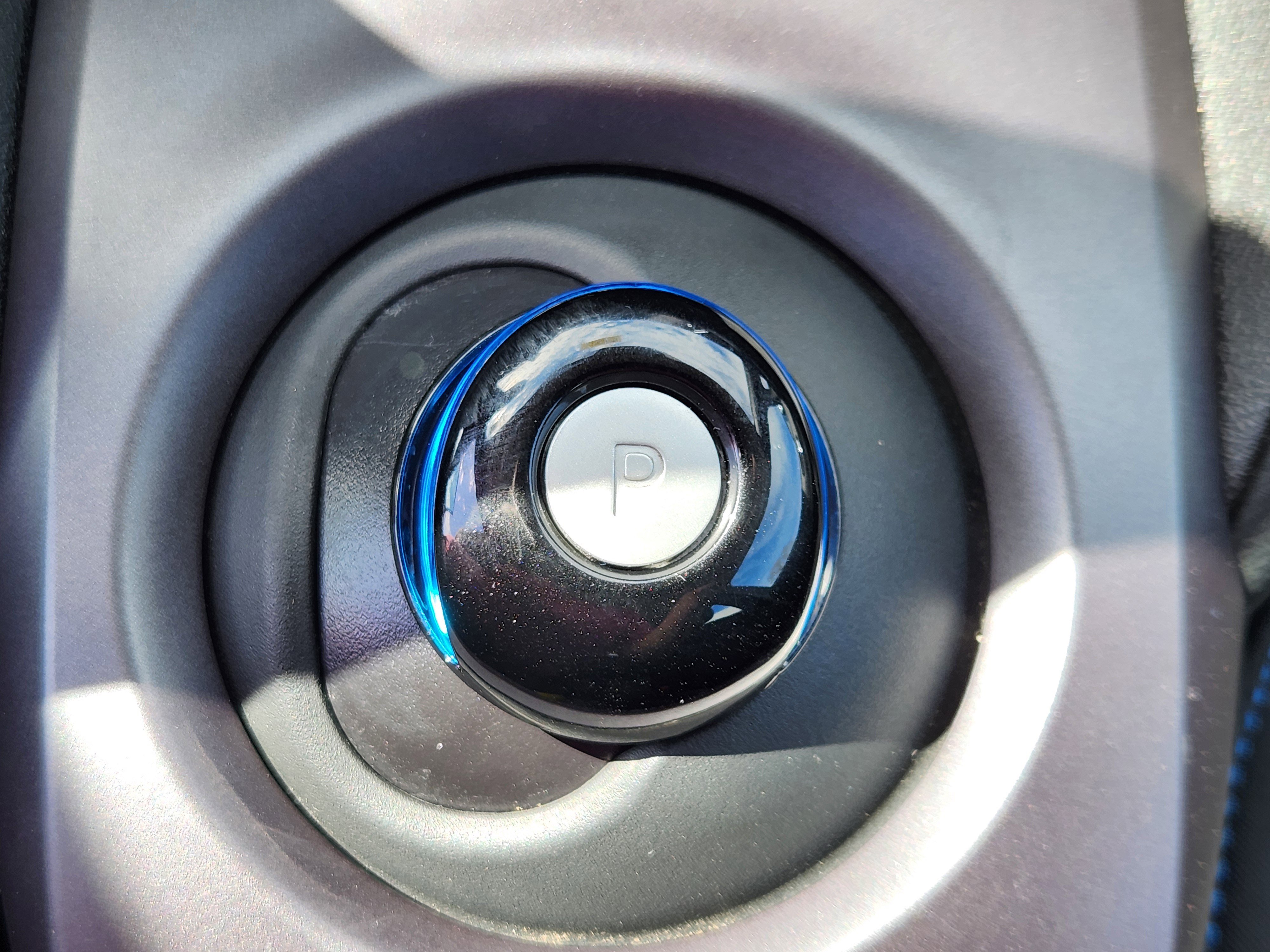 Used 2024 Nissan Leaf S image 12