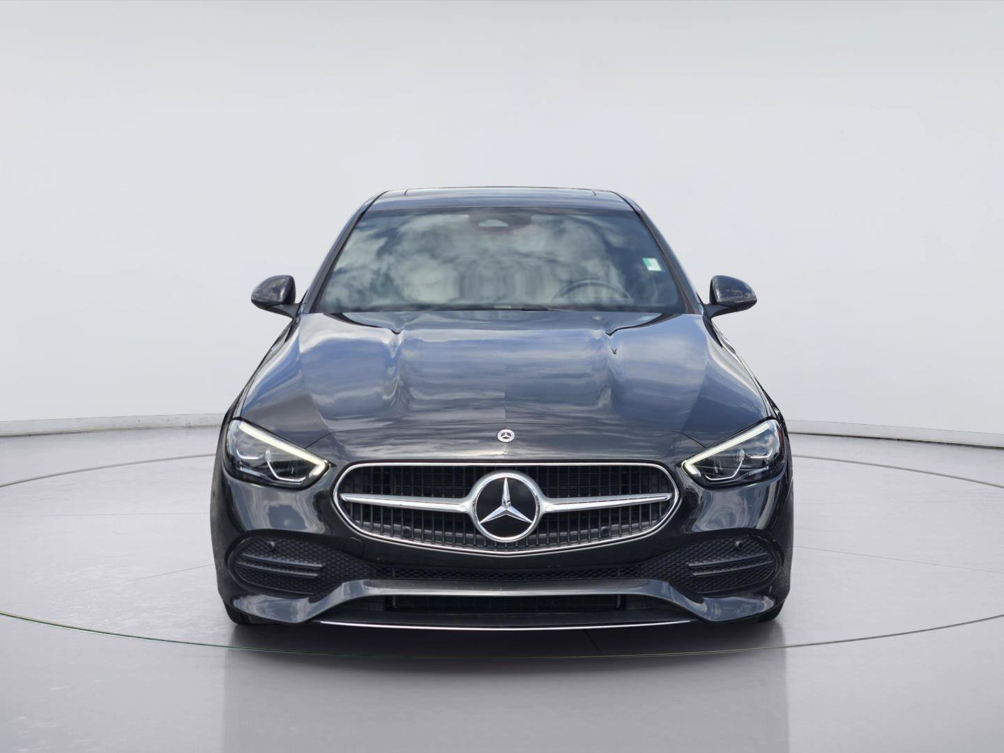 Used 2025 Mercedes-Benz C 300 Sedan image 2
