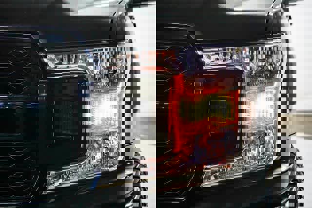 Used 2019 Ford F150 XLT w/ Equipment Group 302A Luxury image 4