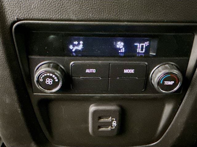 Used 2023 Buick Enclave Essence FWD image 23